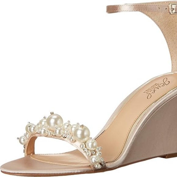 BADGLEY MISCHKA JEWEL Laurence Pearl Sandals in Champagne Satin Size 8.5 - Picture 7 of 8